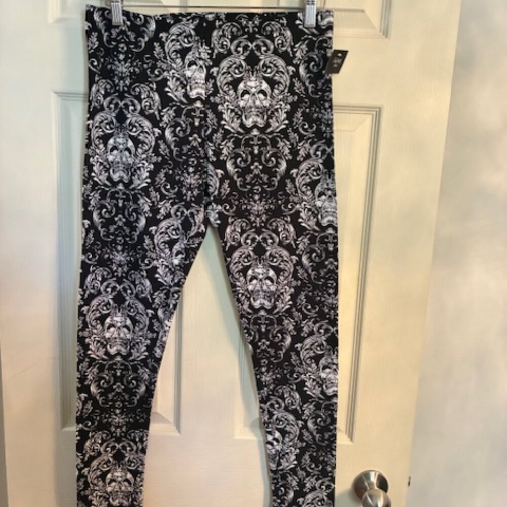 City Streets Black and White Skull Tights - New with Tag